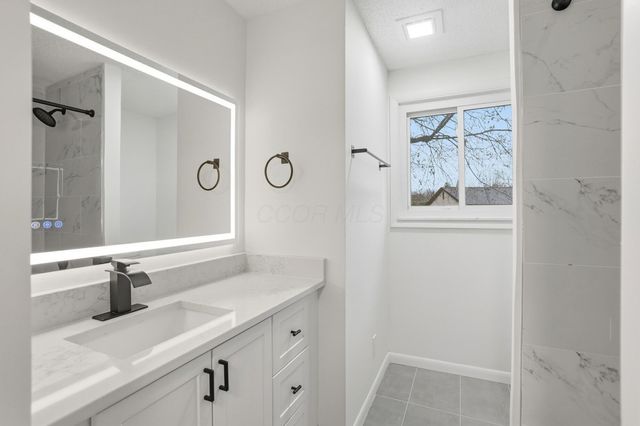 651 Cranfield Place, Columbus, OH 43213