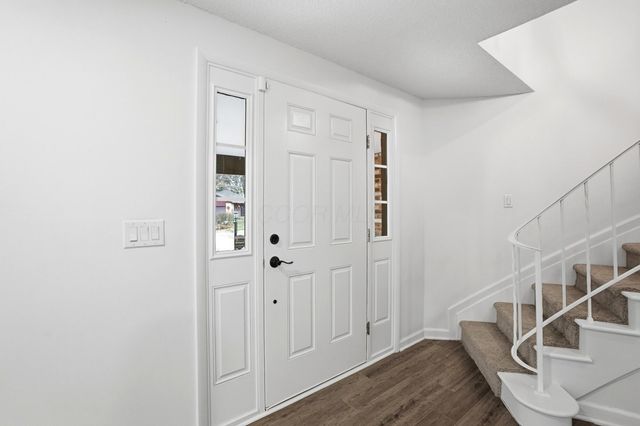 651 Cranfield Place, Columbus, OH 43213