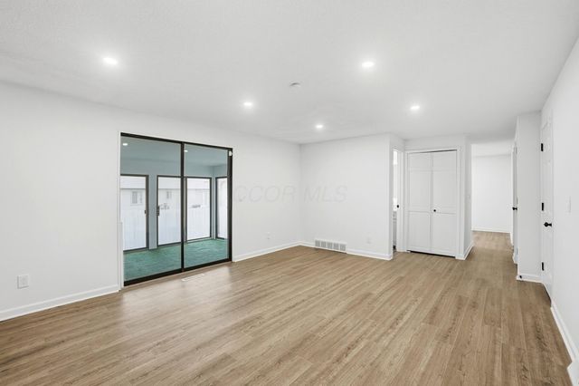 651 Cranfield Place, Columbus, OH 43213