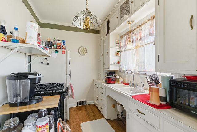 2317 17th Street, Rock Island, IL 61201