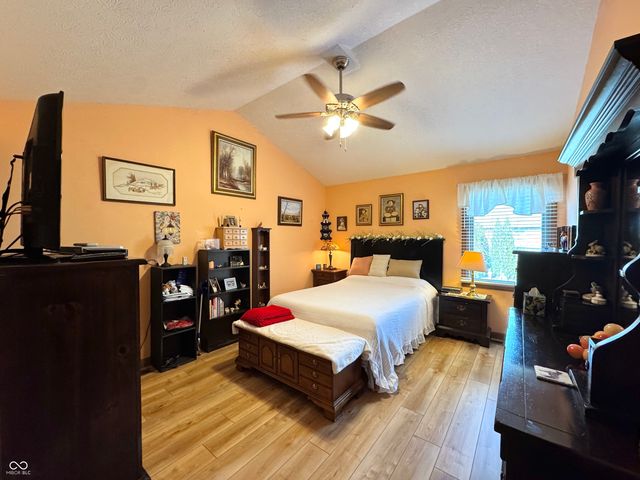 674 Cottage Lane, Greenwood, IN 46143