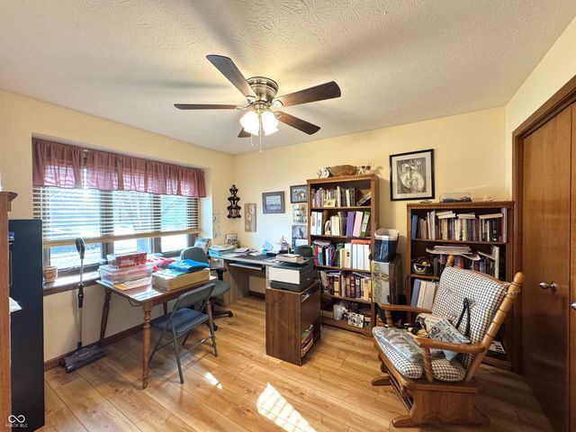 674 Cottage Lane, Greenwood, IN 46143