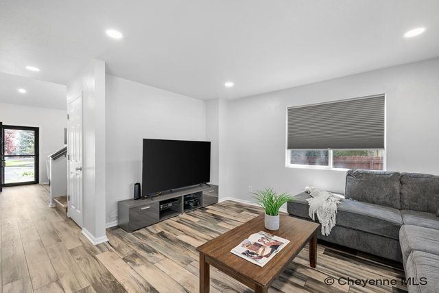 5816 PARKSIDE DR, Cheyenne, WY 82009