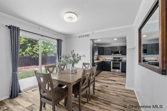 5816 PARKSIDE DR, Cheyenne, WY 82009