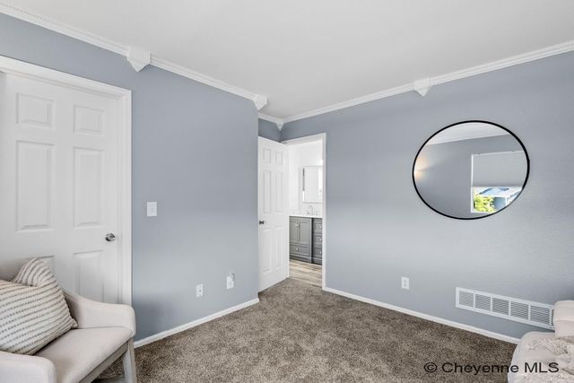5816 PARKSIDE DR, Cheyenne, WY 82009