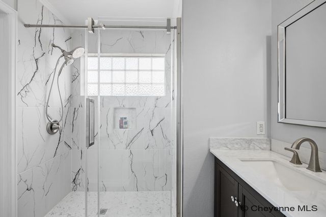 5816 PARKSIDE DR, Cheyenne, WY 82009