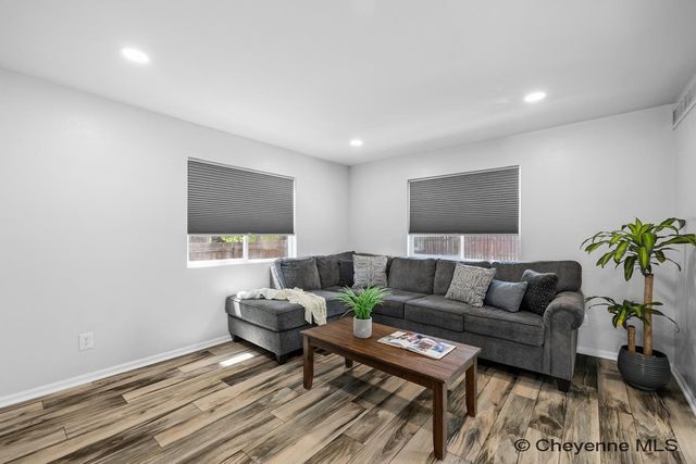 5816 PARKSIDE DR, Cheyenne, WY 82009