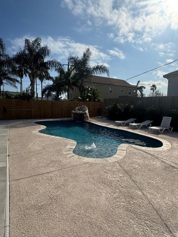 205 W Saturn Lane, South Padre Island, TX 78597