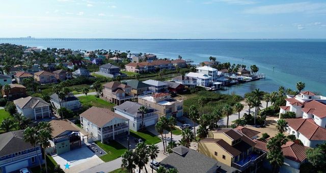 205 W Saturn Lane, South Padre Island, TX 78597