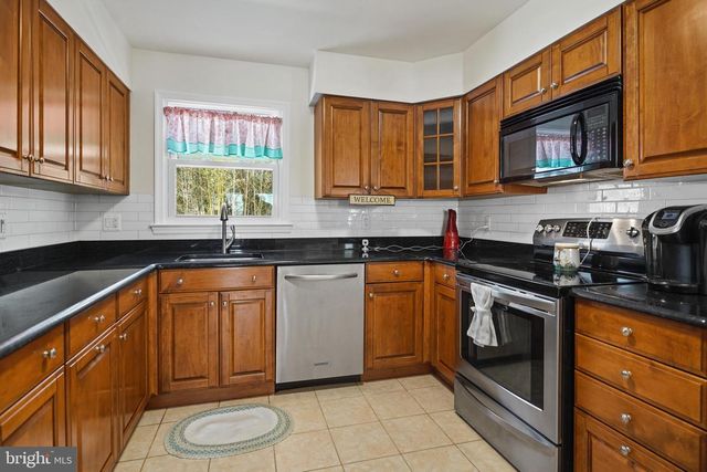 1316 CHERRY GARDEN RD, Baltimore, MD 21221