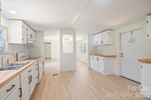 5580 Sugar Hill Road, Marion, NC 28752