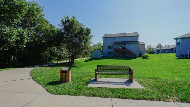 15110 S 17TH Street, Bellevue, NE 68123