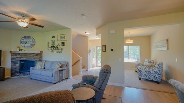 15110 S 17TH Street, Bellevue, NE 68123