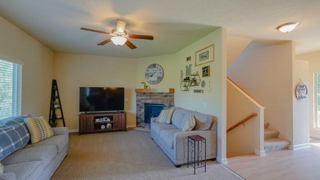 15110 S 17TH Street, Bellevue, NE 68123