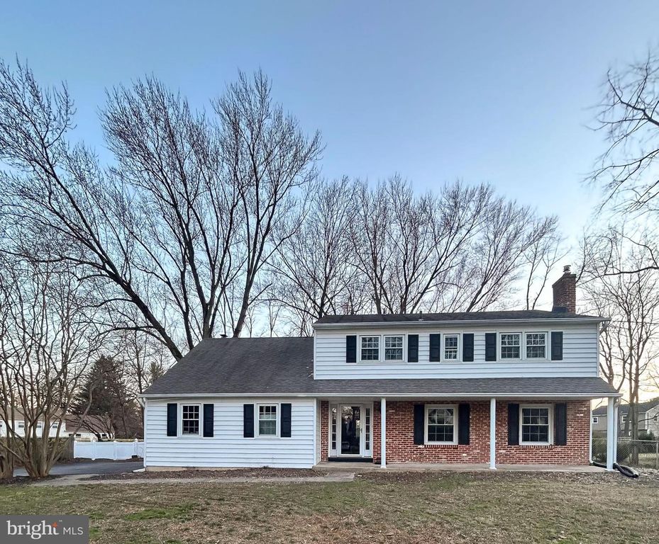 205 GARNET LN, Wallingford, PA 19086