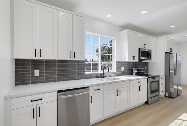3019 23 Martin Avenue, San Diego, CA 92113