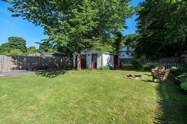 16 Circular Ave, Natick, MA 01760