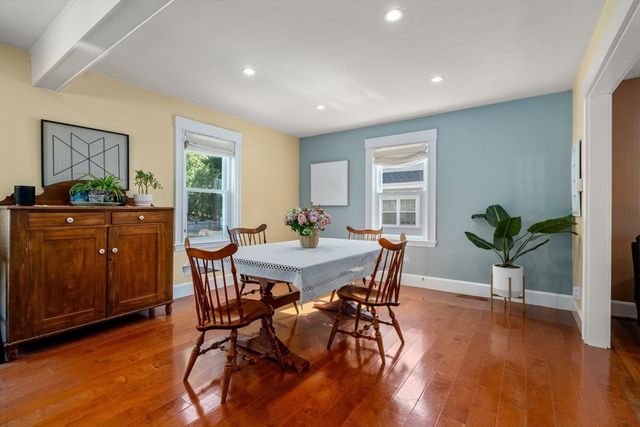 16 Circular Ave, Natick, MA 01760