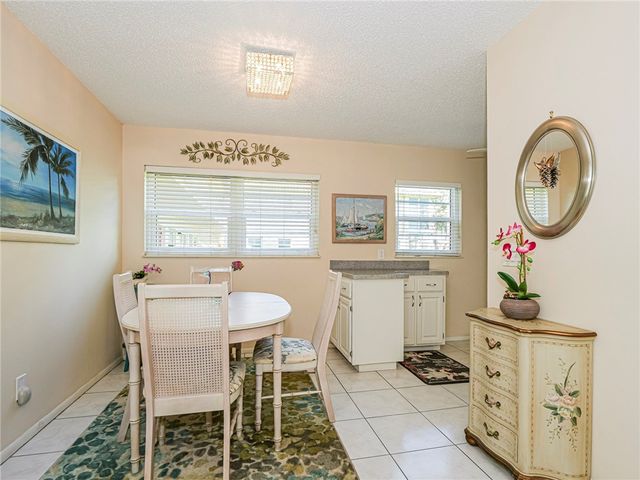 23 Vista Gardens Trail 102, Vero Beach, FL 32962