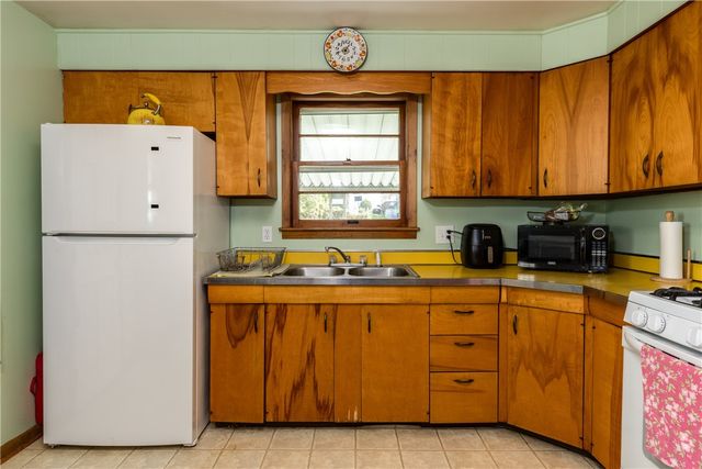 106 Academy Street, Union, NY 13790