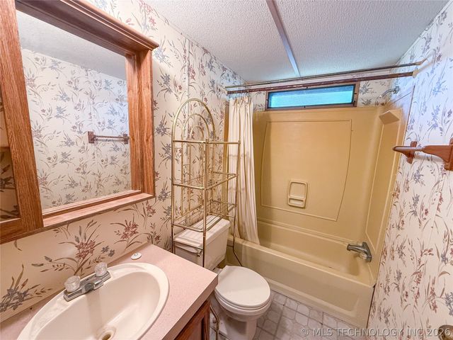 203 E Watova Street, Talala, OK 74080