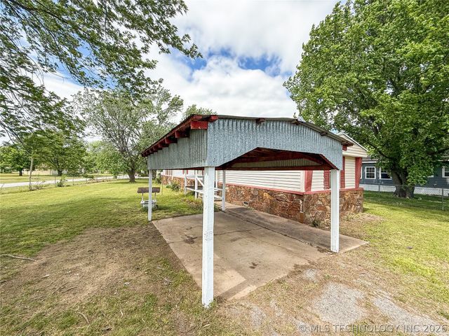 203 E Watova Street, Talala, OK 74080