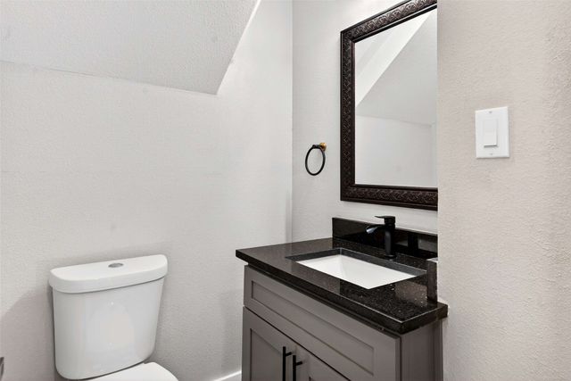 6106 Maple Leaf Drive, Arlington, TX 76017