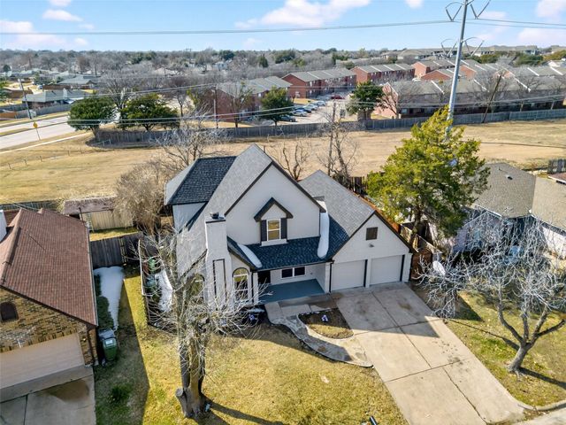 6106 Maple Leaf Drive, Arlington, TX 76017