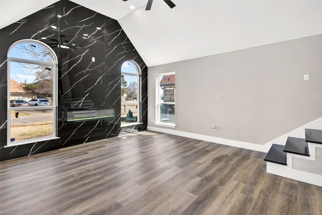 6106 Maple Leaf Drive, Arlington, TX 76017