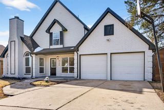 6106 Maple Leaf Drive, Arlington, TX 76017