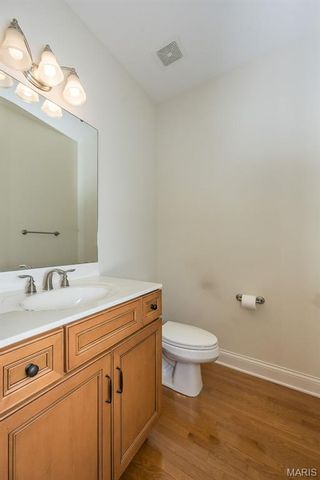 719 Clayton Corners Drive, Ballwin, MO 63011