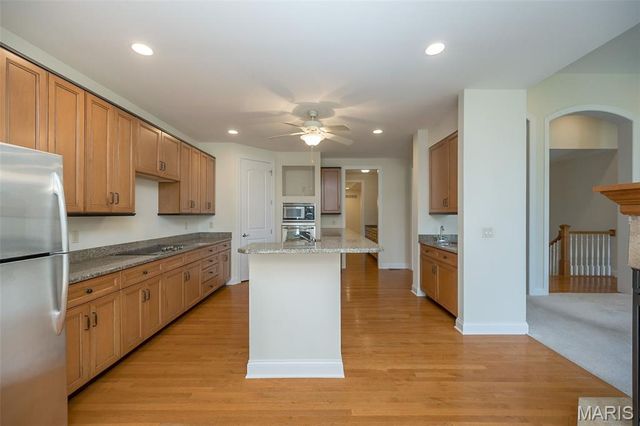 719 Clayton Corners Drive, Ballwin, MO 63011