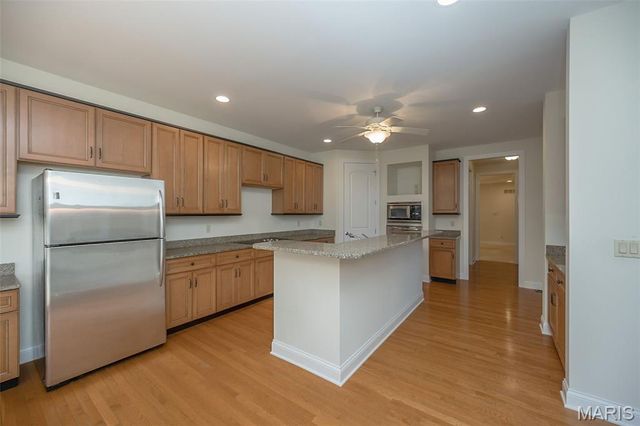 719 Clayton Corners Drive, Ballwin, MO 63011