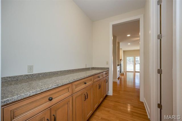 719 Clayton Corners Drive, Ballwin, MO 63011