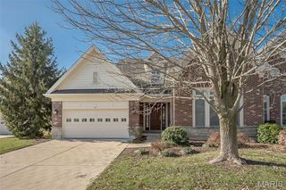 719 Clayton Corners Drive, Ballwin, MO 63011