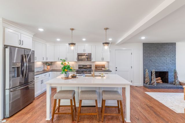 2210 Garners Creek Rd, Dickson, TN 37055