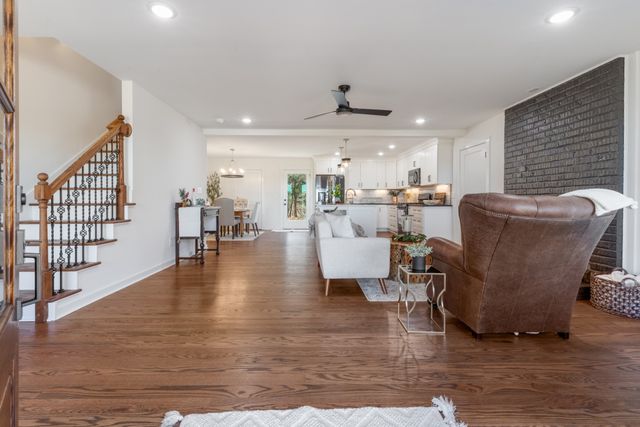 2210 Garners Creek Rd, Dickson, TN 37055