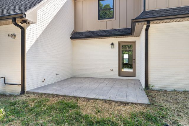 2210 Garners Creek Rd, Dickson, TN 37055