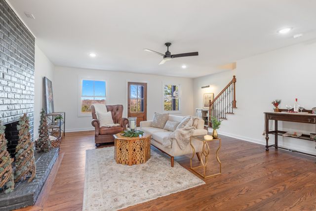 2210 Garners Creek Rd, Dickson, TN 37055