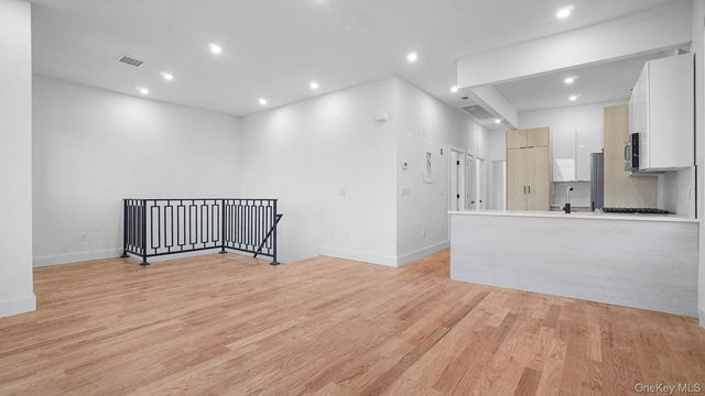 3239 Tierney Place, Bronx, NY 10465