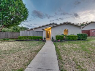 3101 Oak Hill Road, Carrollton, TX 75007