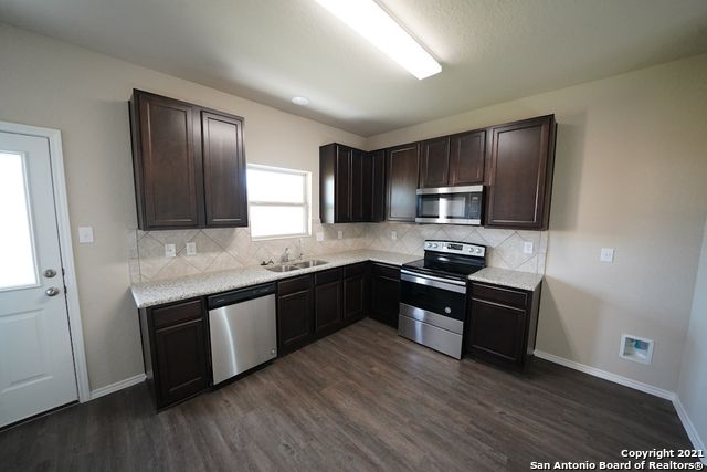 745 TUPELO TANK DR, New Braunfels, TX 78130