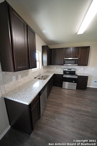 745 TUPELO TANK DR, New Braunfels, TX 78130