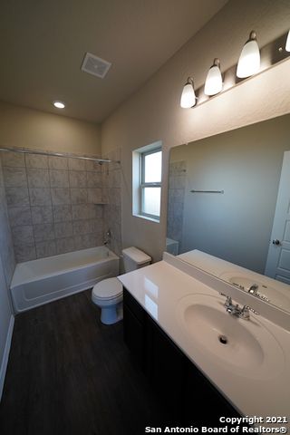 745 TUPELO TANK DR, New Braunfels, TX 78130