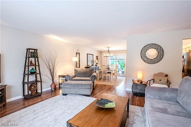 20566 Village Green Drive, Strongsville, OH 44149