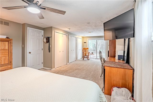 20566 Village Green Drive, Strongsville, OH 44149