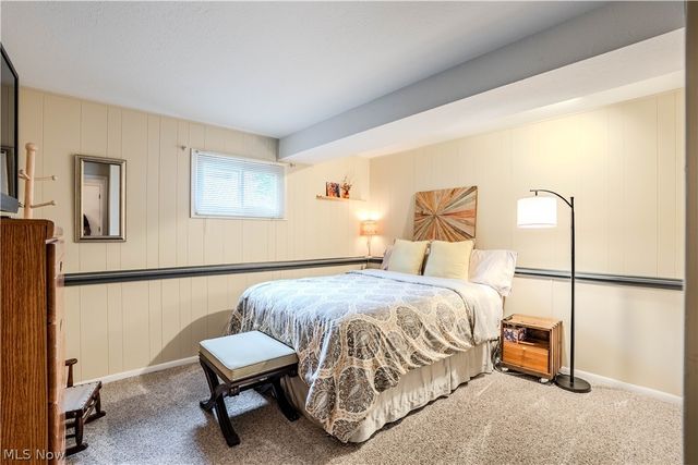 20566 Village Green Drive, Strongsville, OH 44149