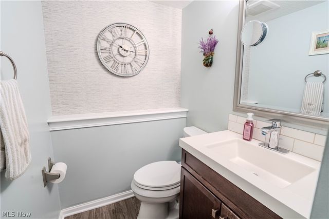 20566 Village Green Drive, Strongsville, OH 44149
