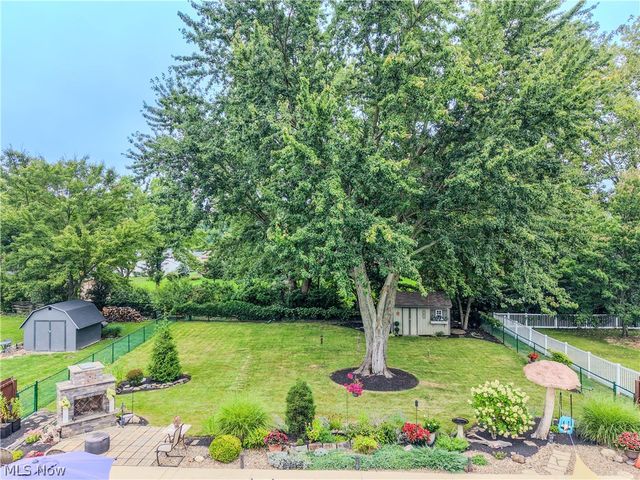 20566 Village Green Drive, Strongsville, OH 44149