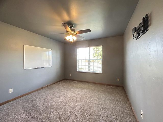 1916 PINK DOGWOOD WAY, Green Bay, WI 54313